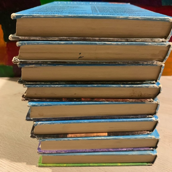 Hardy Boys Hardcover Book 📚 - Picture 5 of 5